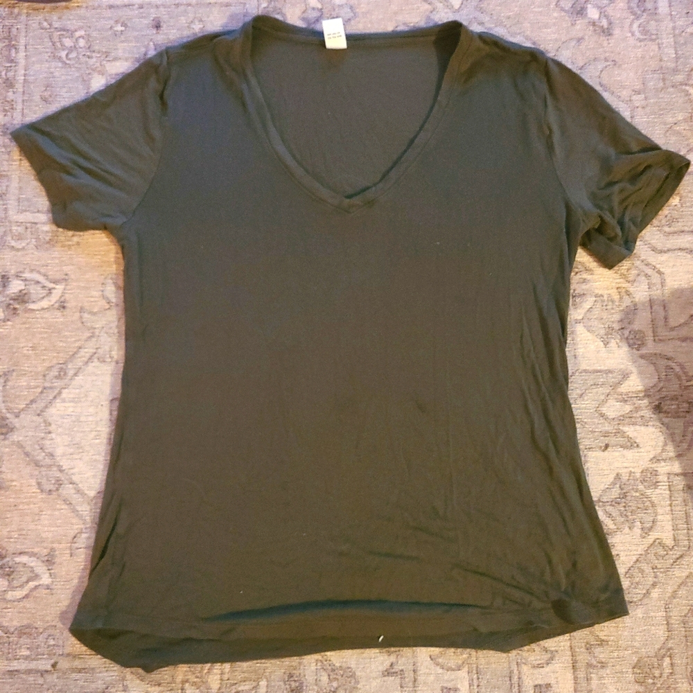 Short sleeve tee